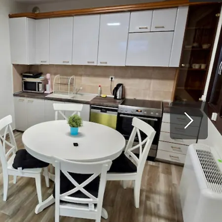 別荘 Like Ofrínion